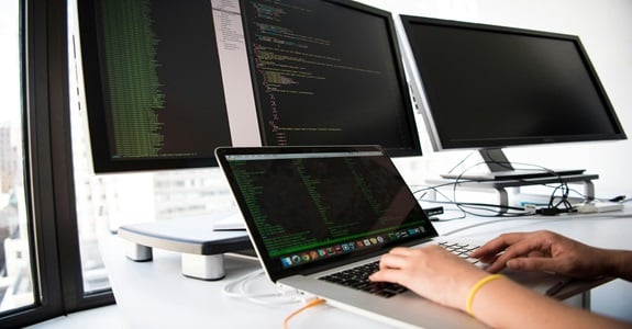 Fotel gamingowy dla programisty? Grunt to komfort pracy!