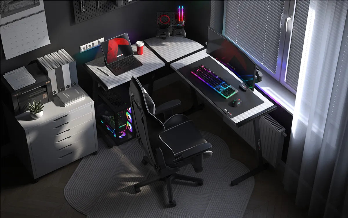 HUZARO HERO 6.0 Bílý RGB chytrý herní stůl 147 cm 