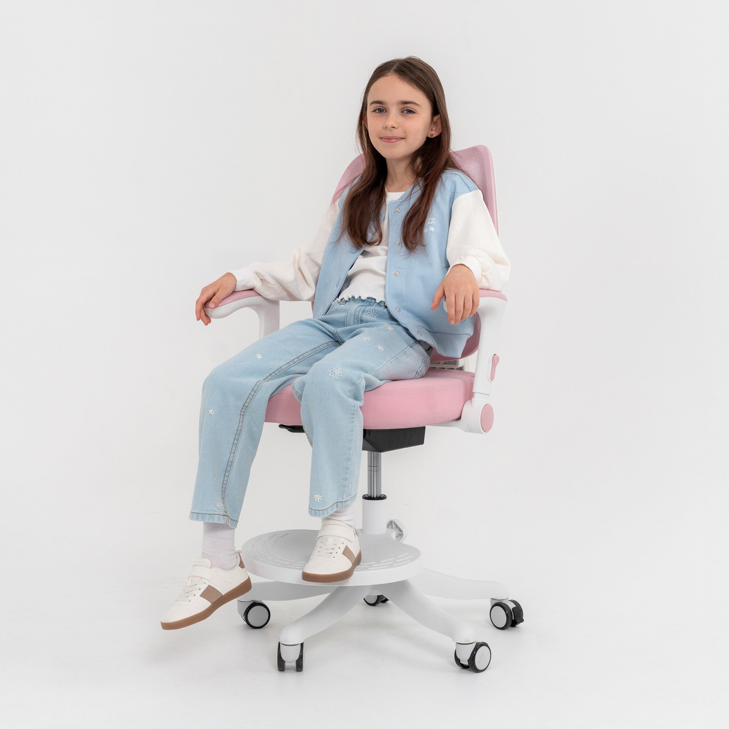 Otočná židlička Mark Adler Junior 5.3 růžová pro děti