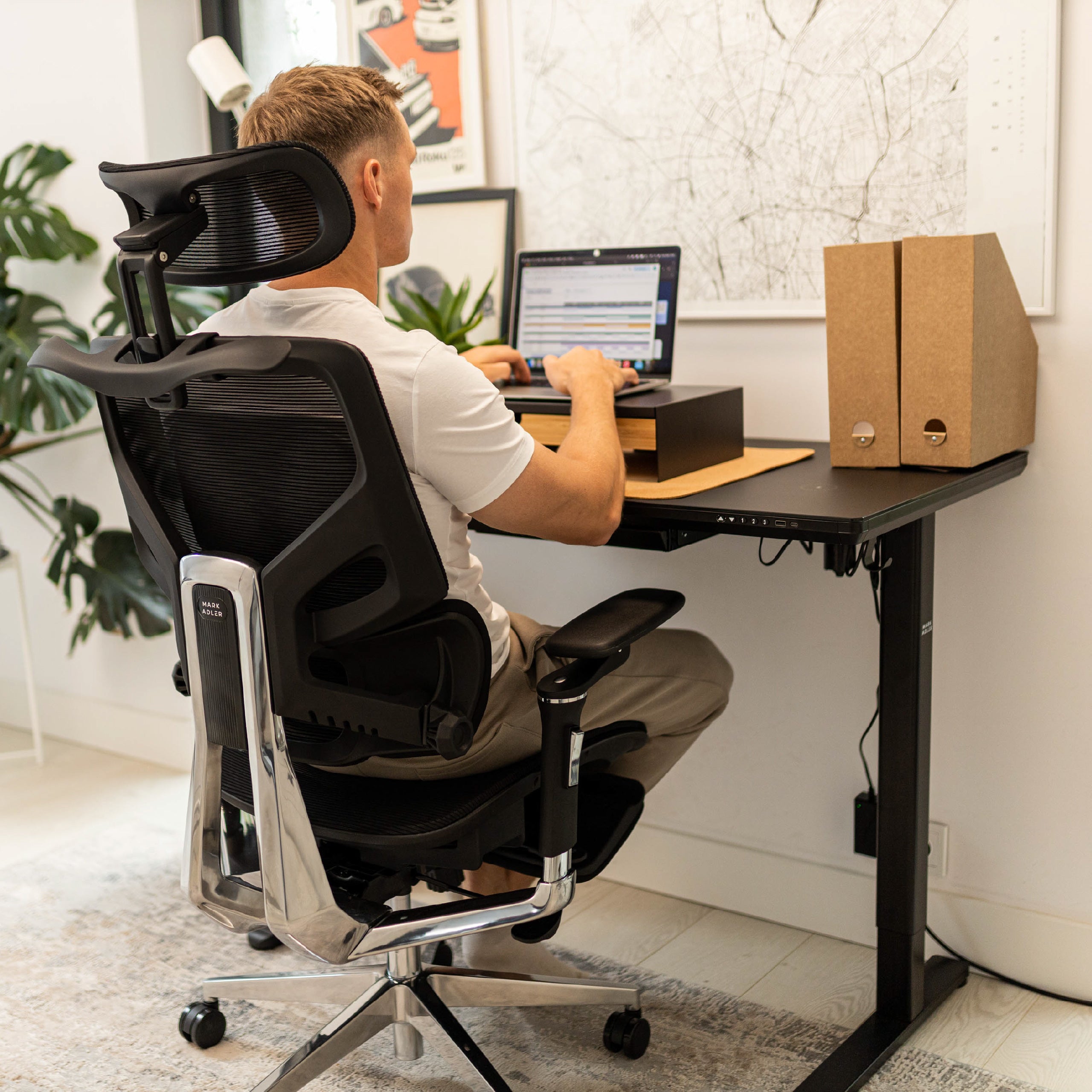 Ergonomická židle Mark Adler Expert 9.6 