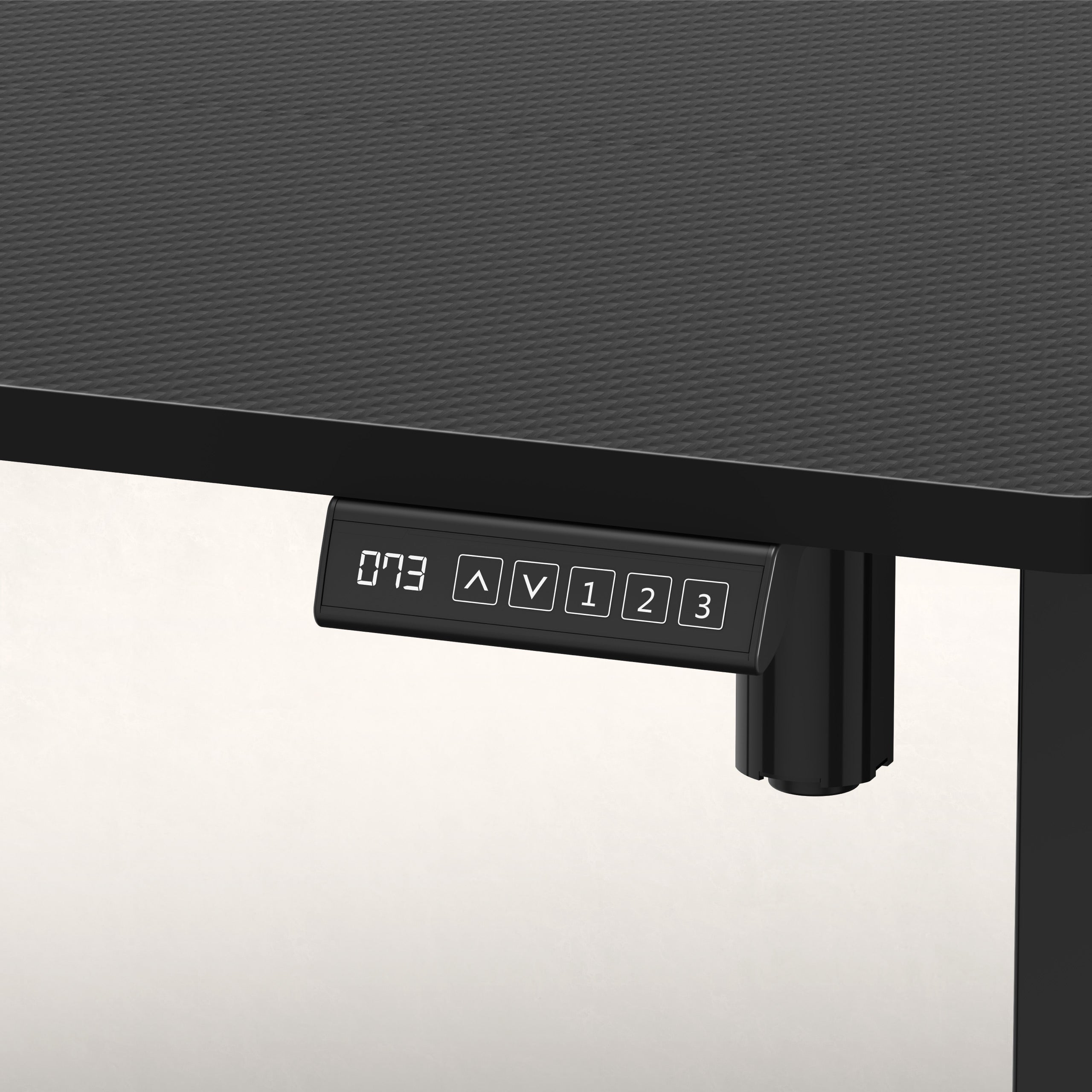 Stůl se zvedá jedním tlačítkem