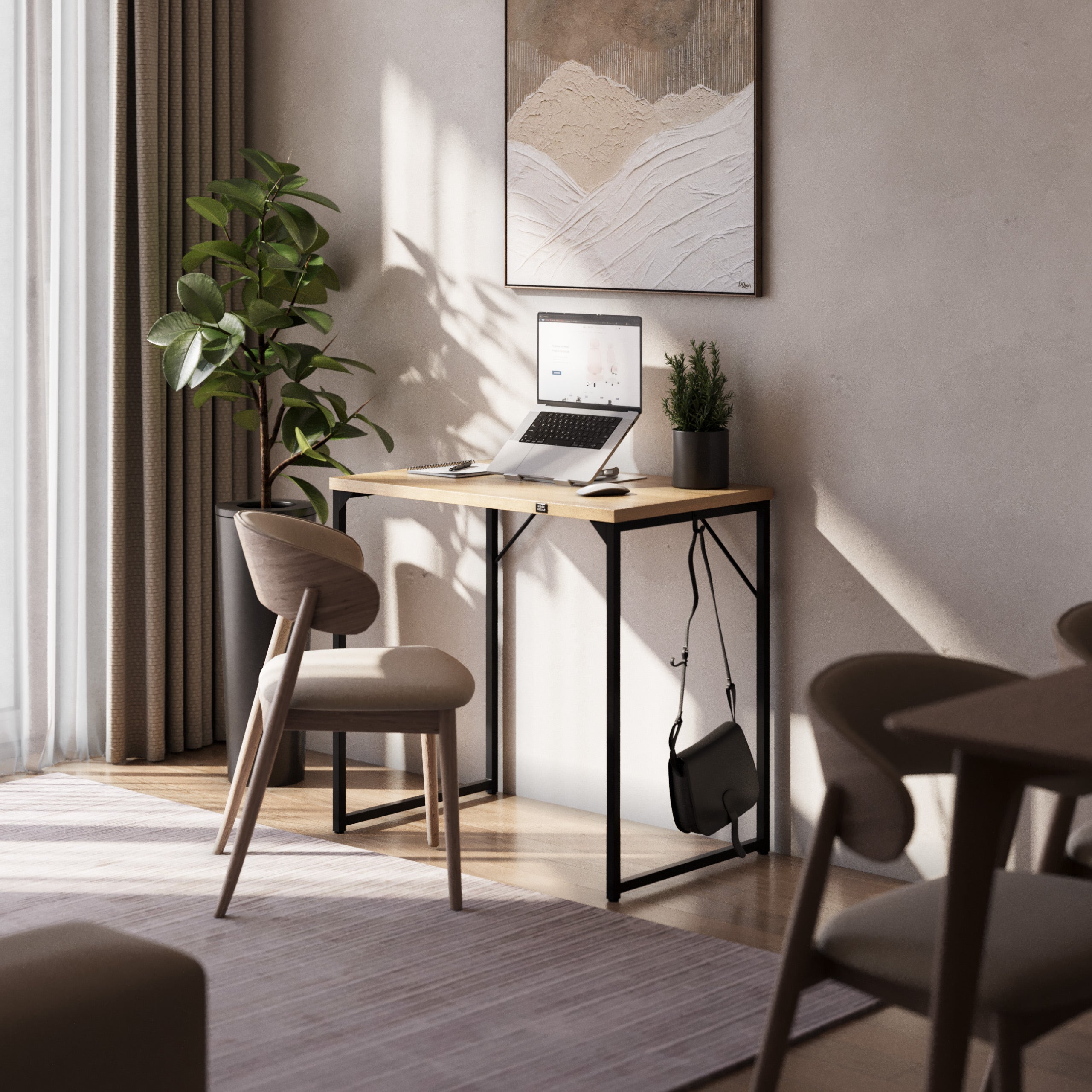 Psací stůl do každého bytu