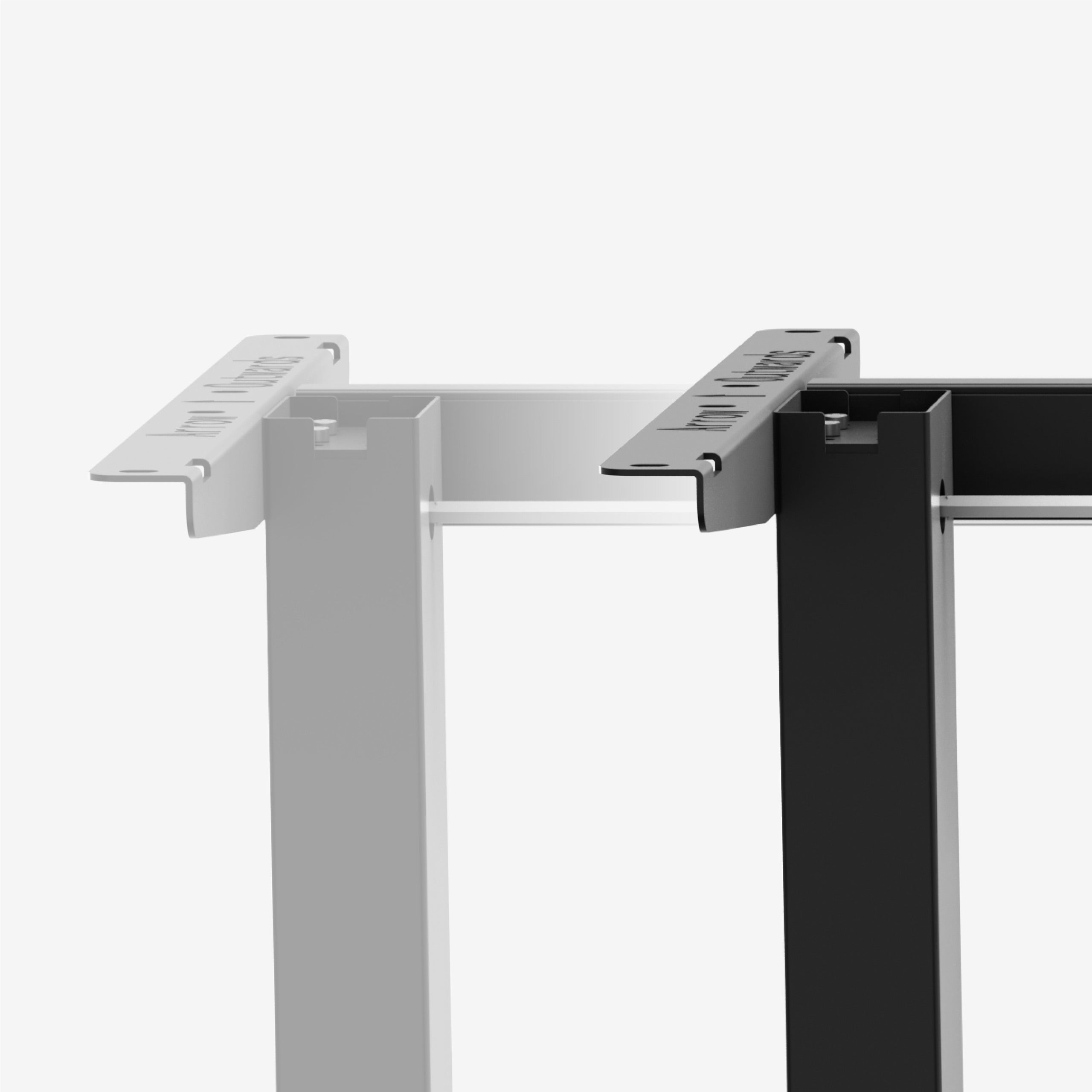 Velikost pracovní desky dokonale vyhovuje vašim potřebám